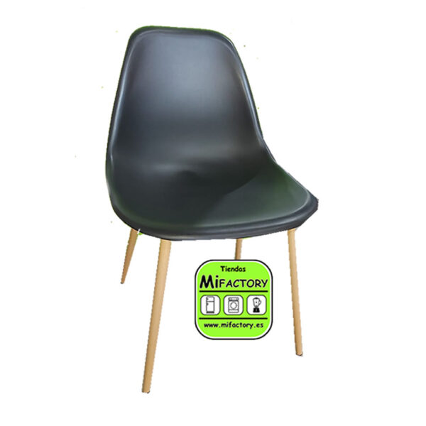 SILLA PLASTICO NEGRA PATAS MADERA DORIA
